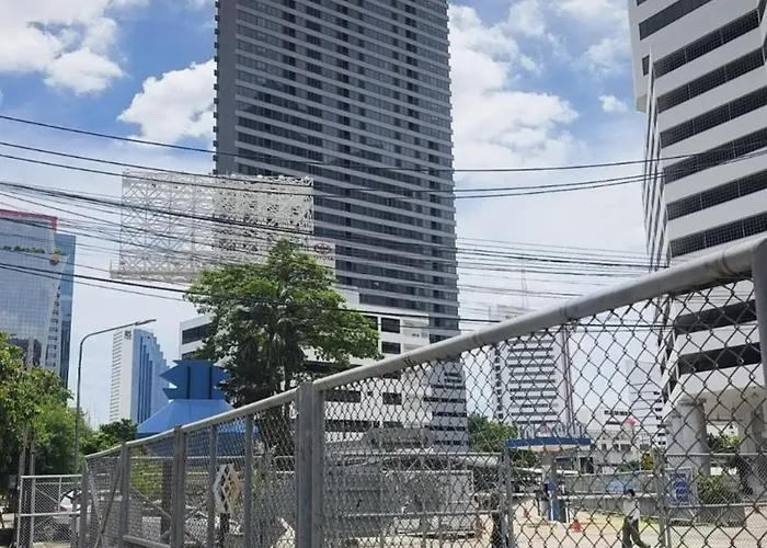 拉玛九温馨的家 *